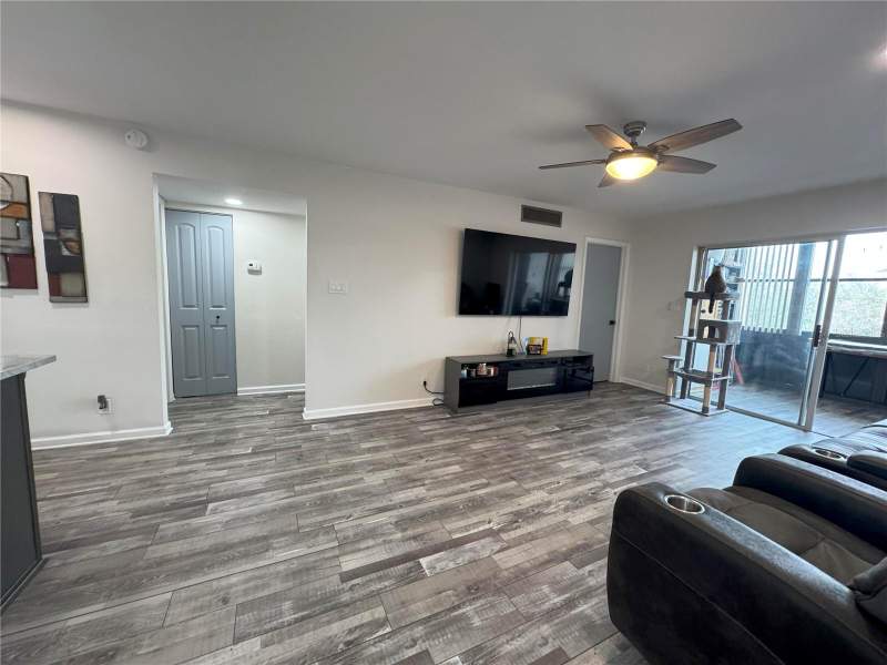 2 bedroom Condominium at 11485 Oakhurst Road #-211, Waters Edge 1 Condo, Largo — photo 5