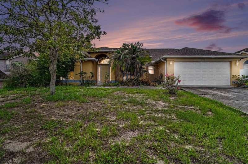 4 bedroom Single Family Residence at 4716 Spaniel Street, Hiawassee Oaksa Ph 01, Orlando — photo 1