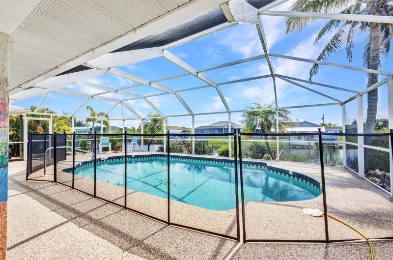 3 bedroom Single Family Residence at 9582 Arsipe Circle, Port Charlotte Sec 081, Port Charlotte — photo 3