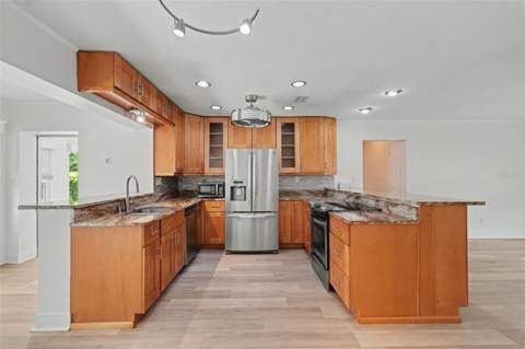 8359 Candlewood Road #8359, Seminole FL - photo 20 of 38