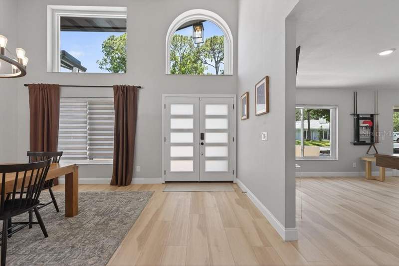 5 bedroom Single Family Residence at 1461 87th Avenue, Barcley Estates 3rd Add, St Petersburg — photo 5