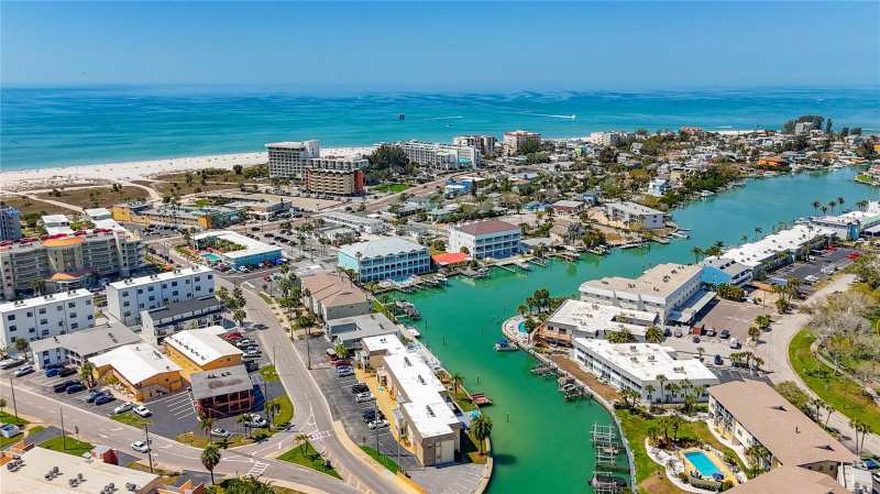 1 bedroom Condominium at 184 117th Avenue #2, Pointe Capri Adult Condo, Treasure Island — photo 1