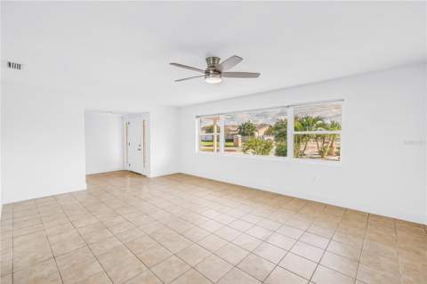 2053 Dolphin Boulevard, St Petersburg FL - photo 10 of 63