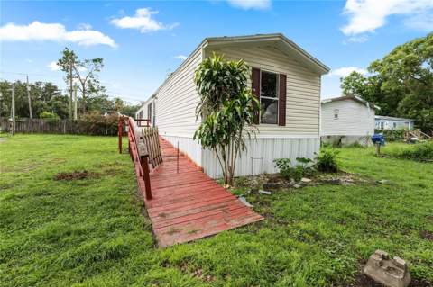 39140 Orient Avenue, Zephyrhills FL - photo 7 of 30