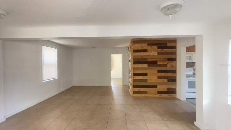 2 bedroom Single Family Residence at 432 SE 15th Street, Canty Heights, Gainesville — photo 3