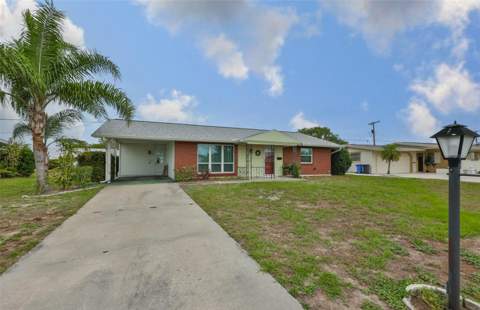 1216 Valley Forge Boulevard, Sun City Center FL - photo 10 of 35