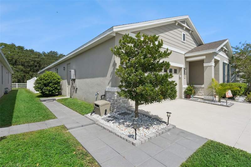 4 bedroom Single Family Residence at 5204 Meadow Song Drive, Spring Creek, Okahumpka — photo 4
