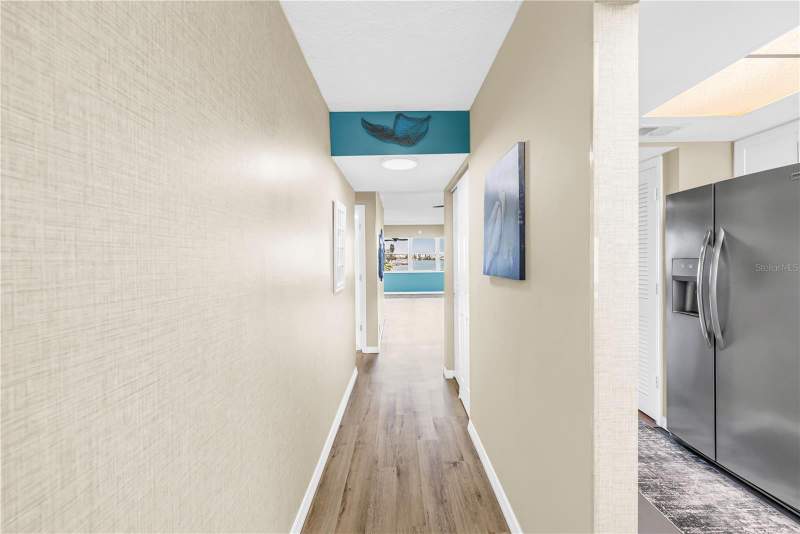 1 bedroom Condominium at 1868 Shore Drive #212, Shore Towers Building, South Pasadena — photo 4