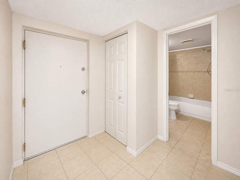 1 bedroom Condominium at 2625 State Road 590 #1123, Coachman Creek Condo, Clearwater — photo 4