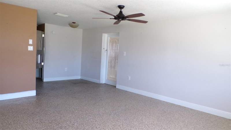 2 bedroom Single Family Residence at 22340 Nyack Avenue, Port Charlotte Sec 013, Port Charlotte — photo 3