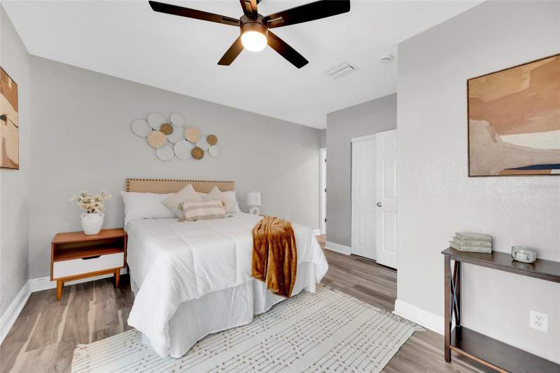 3 bedroom Single Family Residence at 429 E Oakwood Street, Saines Resub L W, Tarpon Springs — photo 3