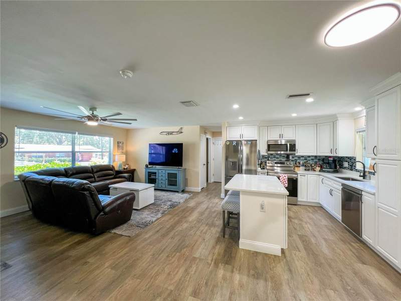 3 bedroom Single Family Residence at 1524 S Fredrica Avenue, Brookhill, Clearwater — photo 4