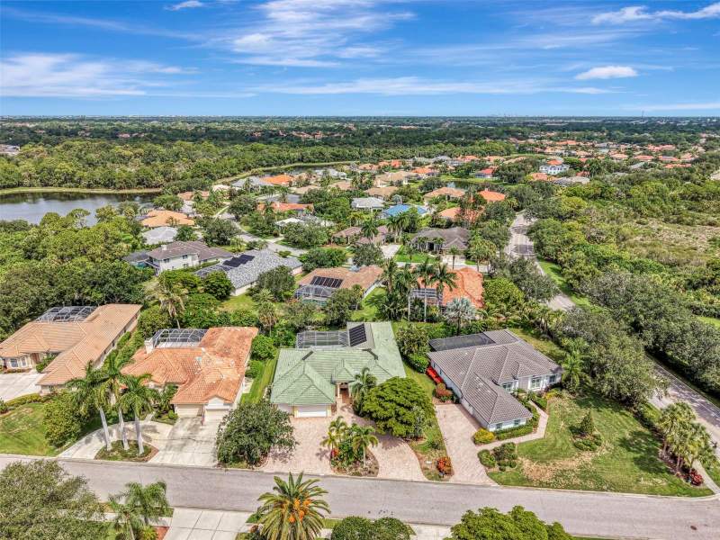 5 bedroom Single Family Residence at 4708 Sweetmeadow Circle, Turtle Rock On Palmer Ranch, Sarasota — photo 3