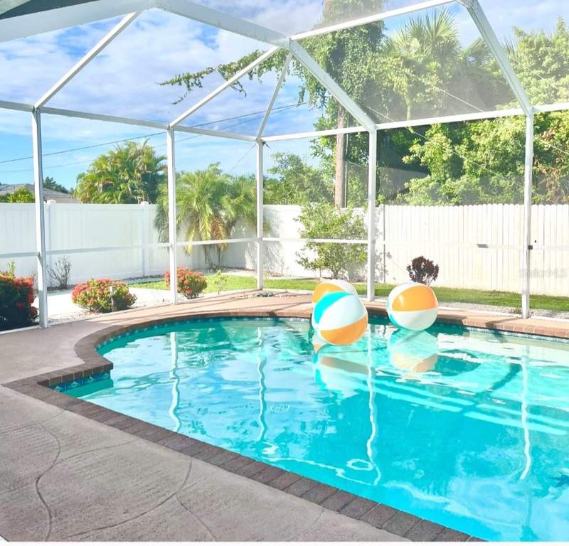 2 bedroom Single Family Residence at 582 Azalea Drive, Port Charlotte Sec 005, Port Charlotte — photo 5