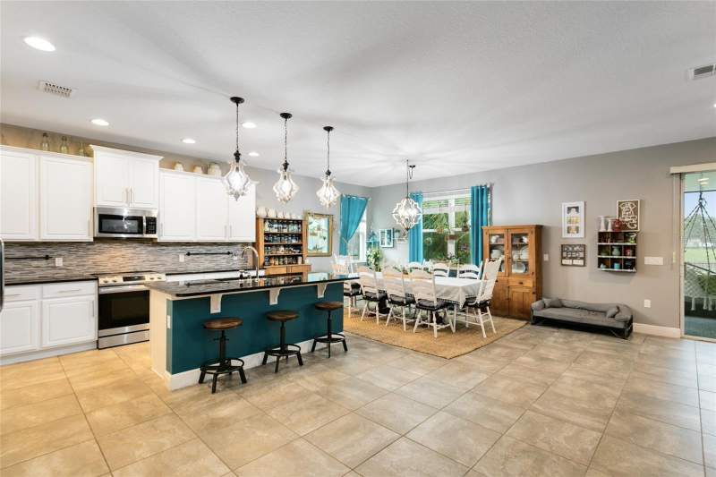 5 bedroom Single Family Residence at 3877 Shoreside Drive, Bellalago Ph 4K, Kissimmee — photo 4