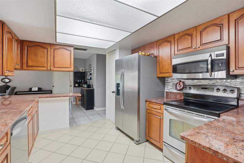 3 bedroom Single Family Residence at 2364 Malaya Court, Punta Gorda Isles Sec 23, Punta Gorda — photo 2