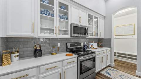 3814 Shoreside Drive, Kissimmee FL - photo 9 of 58