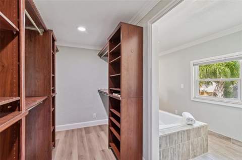8402 Boxwood Drive, Tampa FL - photo 14 of 31