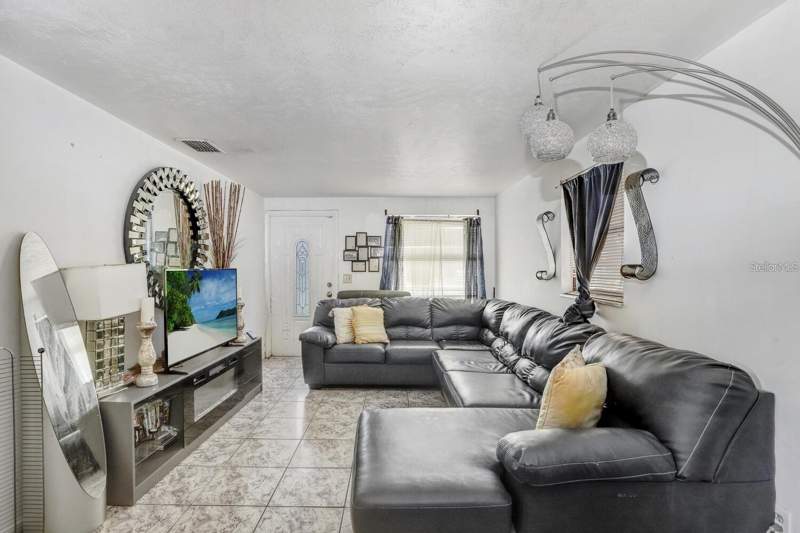 3 bedroom Single Family Residence at 4833 Ashland Drive, Northview Hills Unit 5, Tampa — photo 3