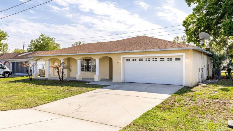 4 bedroom Single Family Residence at 239 Chadworth Drive, Poinciana Village 01 Neighborhood 01 North, Kissimmee — photo 3