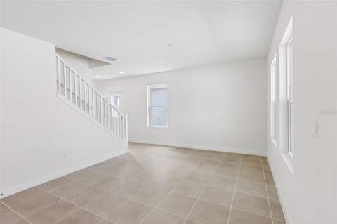 2692 Meadow Crest Drive, St Cloud FL - photo 7 of 31