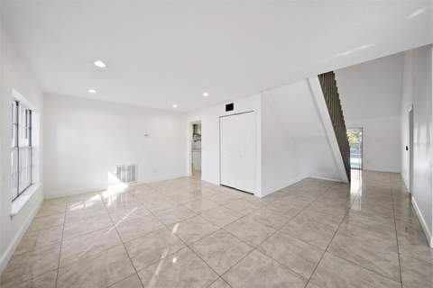 1201 Majestic Palm Court, Apopka FL - photo 11 of 49