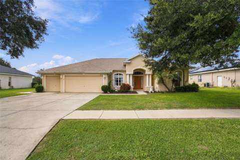 2393 Old Oak Trail, home for sale in Brooksville 34604