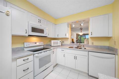 900 Cove Cay Drive #1F, Clearwater FL - photo 15 of 69
