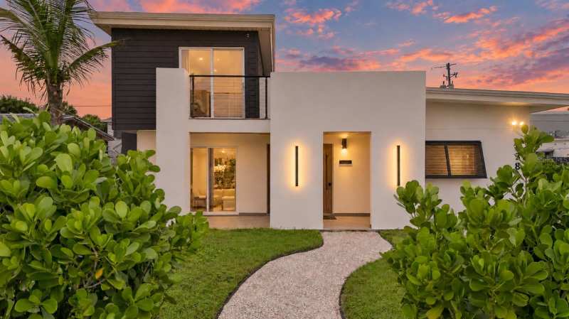 4 bedroom Single Family Residence at 838 E 24th Avenue, Fuquay & Rogers Divisions A&B, New Smyrna Beach — photo 1