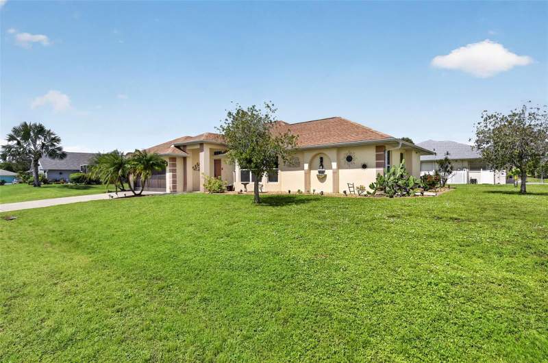 3 bedroom Single Family Residence at 2184 Onondaga Lane, Punta Gorda Isles Sec 23, Punta Gorda — photo 4