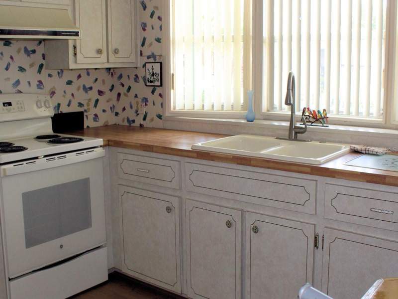 2 bedroom Manufactured Home at 802 Date Palm Street, Palm Hill Mobile Home Park Unrec, Largo — photo 3