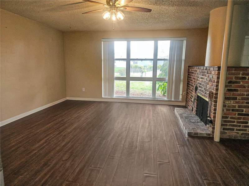 3 bedroom Single Family Residence at 1820 Lombardy Drive, Woodmont Park, Clearwater — photo 4