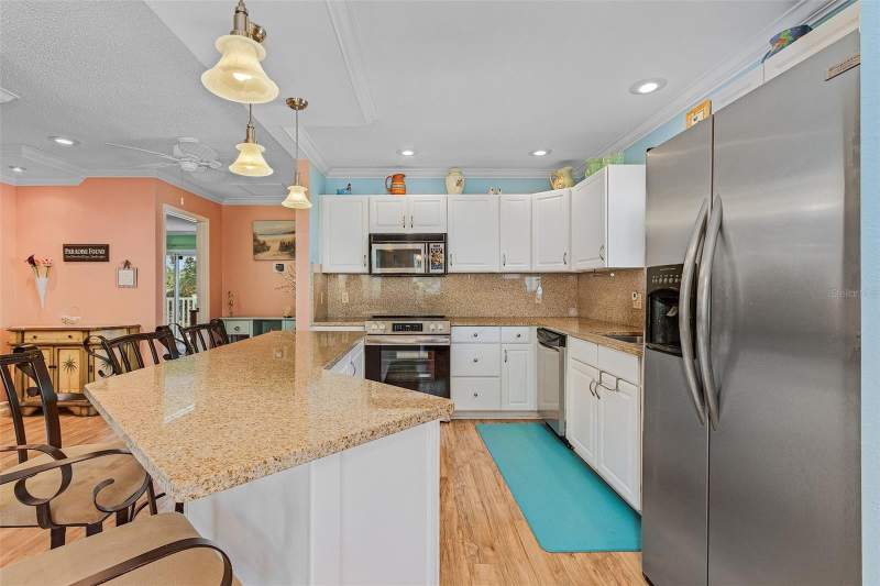 3 bedroom Single Family Residence at 140 Bay Mar Drive, Case, Fort Myers Beach — photo 5