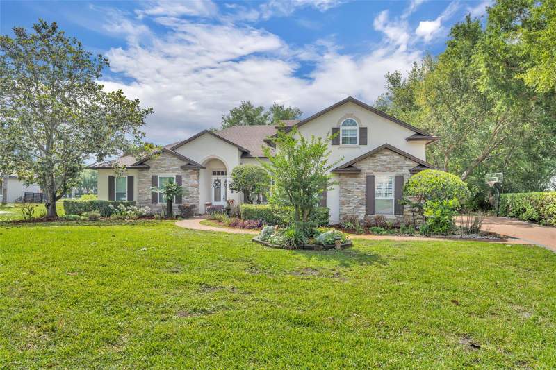 13536 SUNSET LAKES CIRCLE home for sale in Sunset Lakes