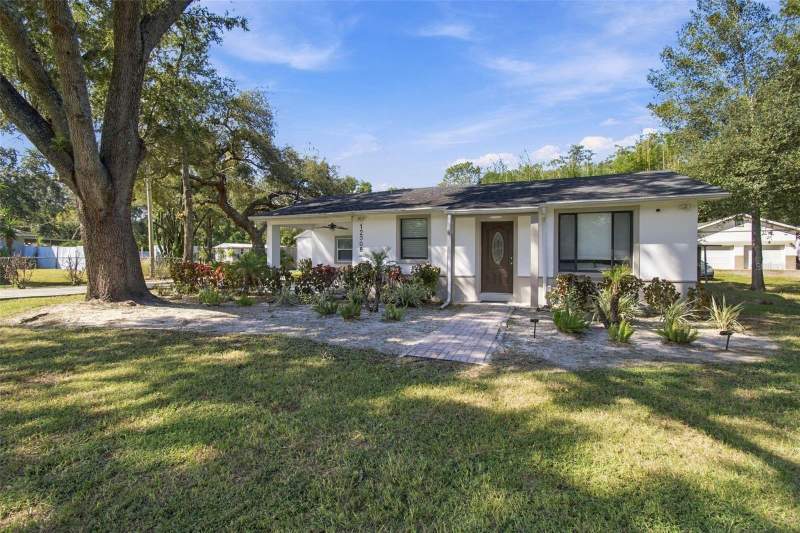 3 bedroom Single Family Residence at 12308 N 53rd Street, Temple Terraces, Temple Terrace — photo 3