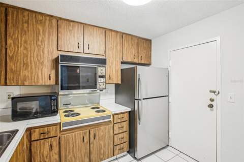 2700 Bayshore Boulevard #1305, Dunedin FL - photo 14 of 47