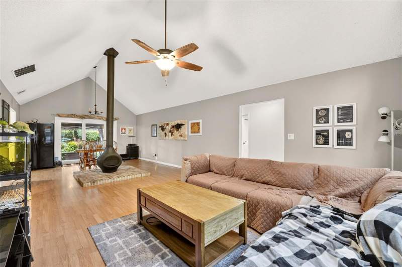 3 bedroom Single Family Residence at 7304 SW 18th Place, Pine Glade, Gainesville — photo 4