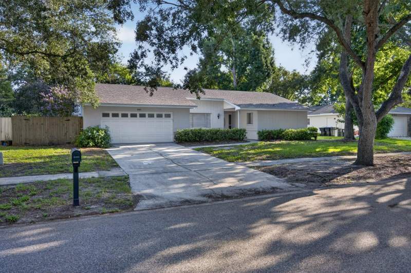 4 bedroom Single Family Residence at 8511 Shady Glen Drive, Sand Lake Hills Sec 07A, Orlando — photo 3