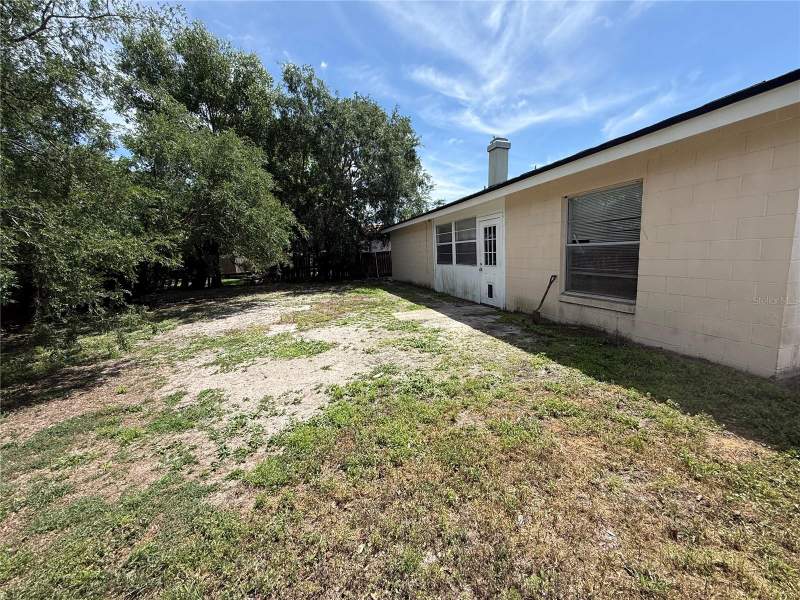 3 bedroom Single Family Residence at 712 Hazy Meadow Court, Lakeview Village Sec C Uni, Brandon — photo 5