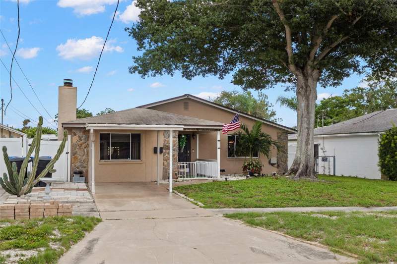2 bedroom Single Family Residence at 5210 6th Street, Bayou Heights Hanlons, St Petersburg — photo 3