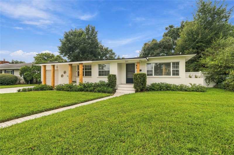 3 bedroom Single Family Residence at 7040 Lake Drive, Nela Isle, Orlando — photo 1