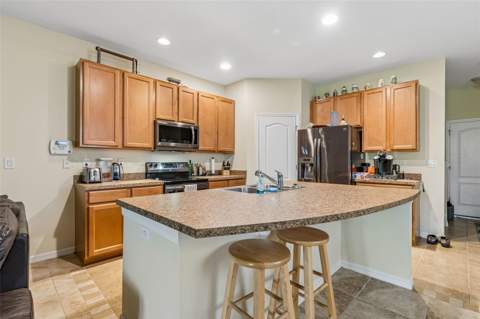 5017 White Sanderling Court, Tampa FL - photo 15 of 76