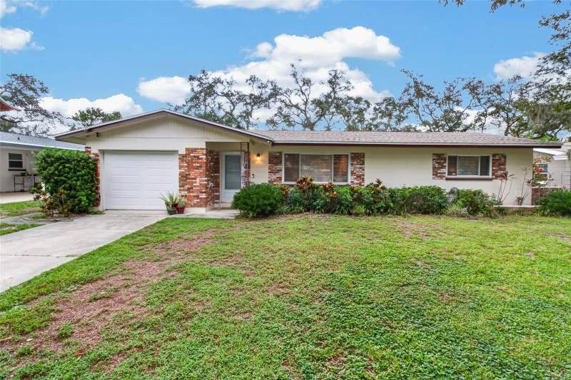 Ridgewood Lakes Davenport