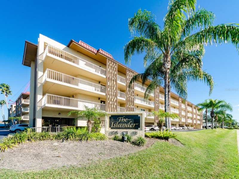 2 bedroom Condominium at 105 Island Way #143, Islander The Condo, Clearwater — photo 1