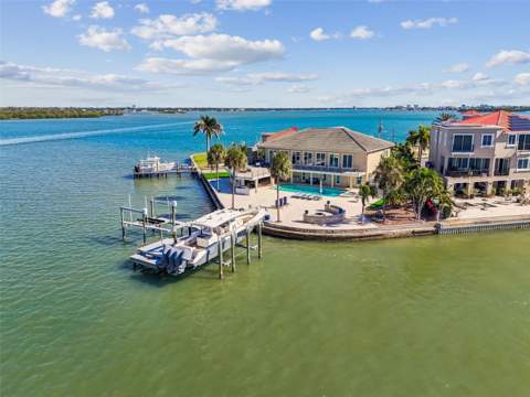 582 Johns Pass Avenue, Madeira Beach FL - photo 7 of 99