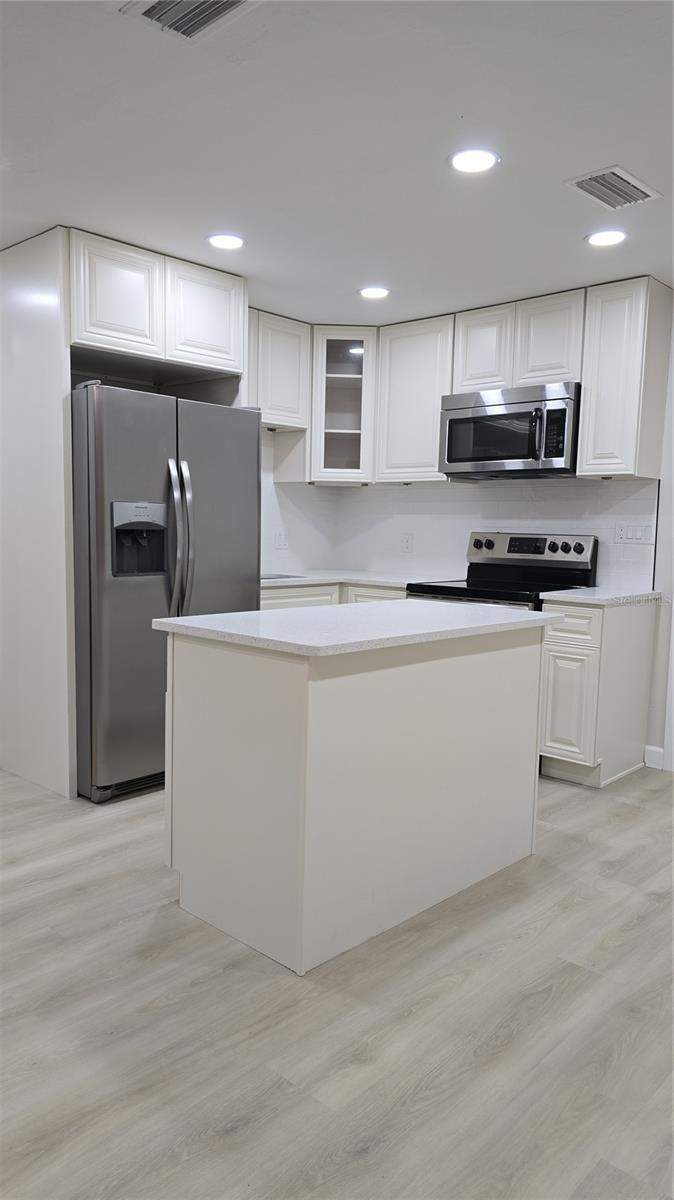 3 bedroom Single Family Residence at 1504 SE 12th Place, Lincoln Estates, Gainesville — photo 3