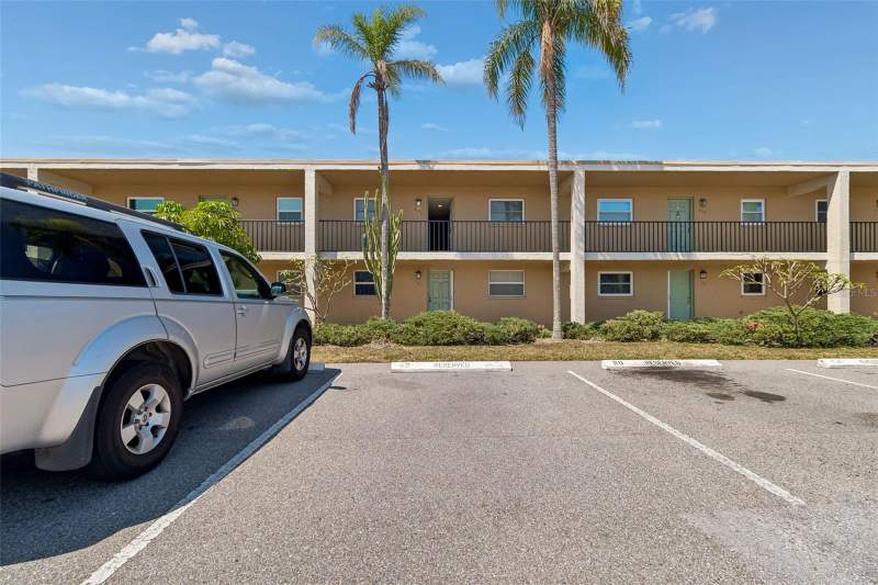 2 bedroom Condominium at 12300 Park Boulevard #221, Oakhurst Garden Apts Condo, Seminole — photo 3