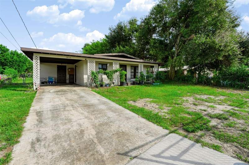 4 bedroom Single Family Residence at 1815 Kingsland Avenue, Evans Village, Orlando — photo 2