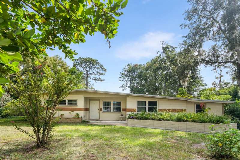 4 bedroom Single Family Residence at 1321 NE 20th Avenue, Carol Estate 1st Add, Gainesville — photo 1