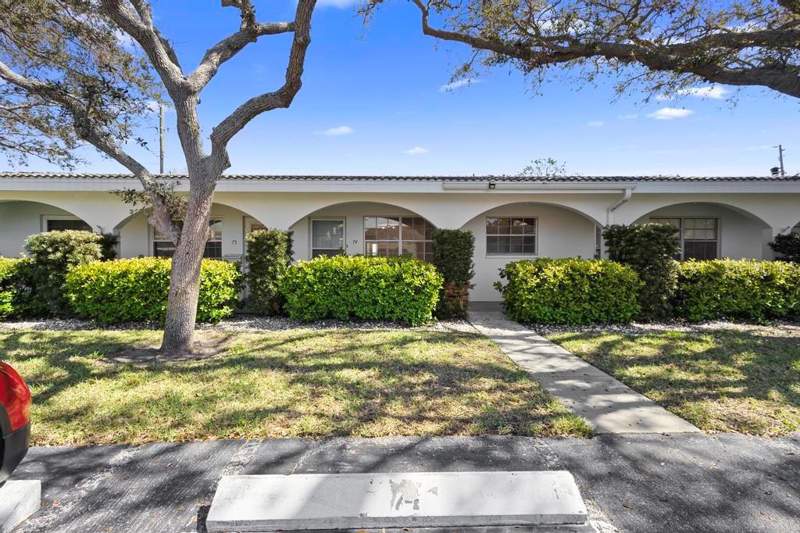 2 bedroom Condominium at 11200 102ND AVENUE #74, TWIN OAKS APTS, SEMINOLE — photo 1